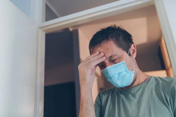 Covid Symptomen Hoofdpijn Vermoeidheid Door Gebrek Aan Zuurstof Het Bloed — Stockfoto