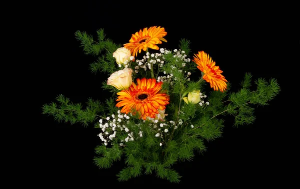 Beautiful bouquet of bright flowers isolated on black. Professional floral arrangement. — Stock Photo, Image