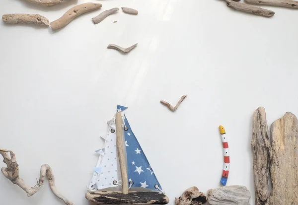 Декоративний Шаблон Яхтою Маяком Мартином Білому Тлі — стокове фото