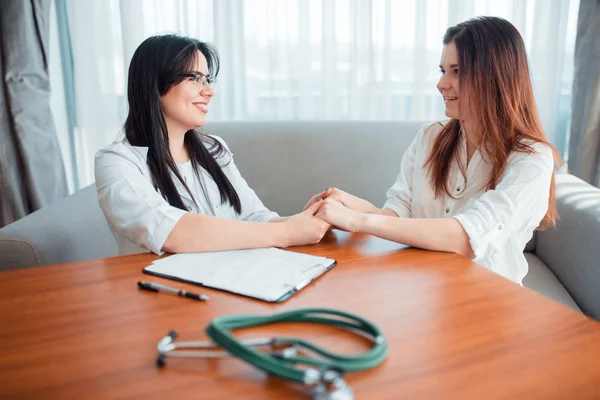 Family Doctor Examination Wife Takes Cosultation Specialist Professional Health Care — Stock Photo, Image