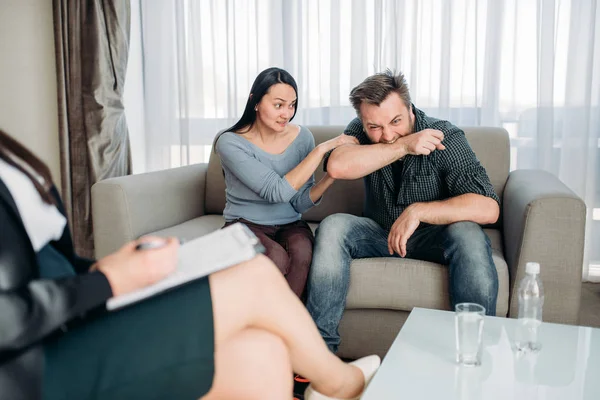 Crazy Angry Husband Wife Psychologist Family Conflict — Stock Photo, Image