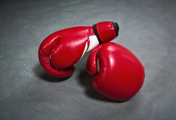 Luvas Boxe Vermelho Close Concepção Desportiva Luta Símbolo Caixa — Fotografia de Stock