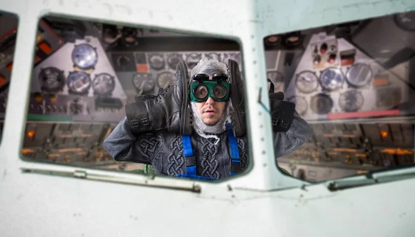 Grappige Freak Man Binnen Vlakke Vreemde Mensen Crazy Man Vliegen — Stockfoto