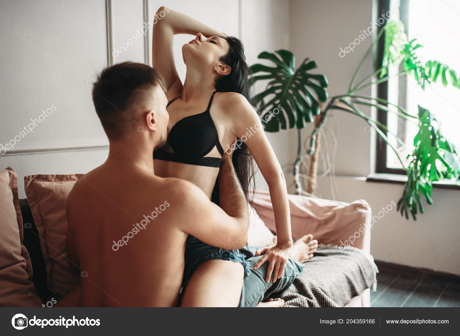 Sexy Couple Hugs On Couch Erotica Erotic Scene Sexual Relationship Fotografia Por Nomadsoul1 Sexy Couple Hugs On Couch Erotica Erotic Scene Sexual Relationship Fotografia Por Nomadsoul1
