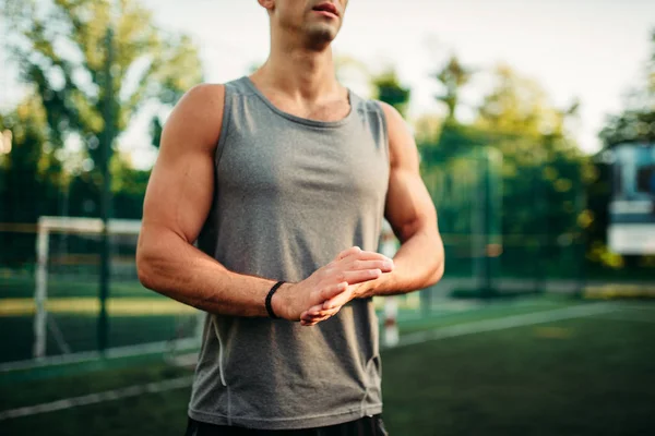 Atlet Pria Otot Saat Latihan Latihan Kebugaran Olahragawan Kuat Taman — Stok Foto