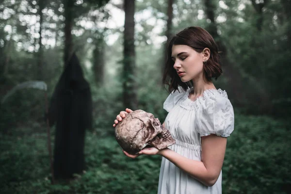 Female Victim White Dress Holds Human Skull Hands Forest Death — Stock Photo, Image
