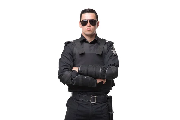 Policía Serio Gafas Sol Uniforme Negro Con Chaleco Antibalas Sobre —  Fotos de Stock