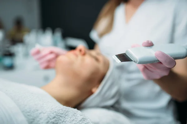 Het Wegwerken Van Rimpels Cosmetologie Kliniek Gezichtsbehandeling Huidverzorging Spa Salon — Stockfoto