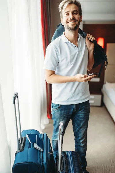 Young Man Suitcases Prepares Journey — Stock Photo, Image