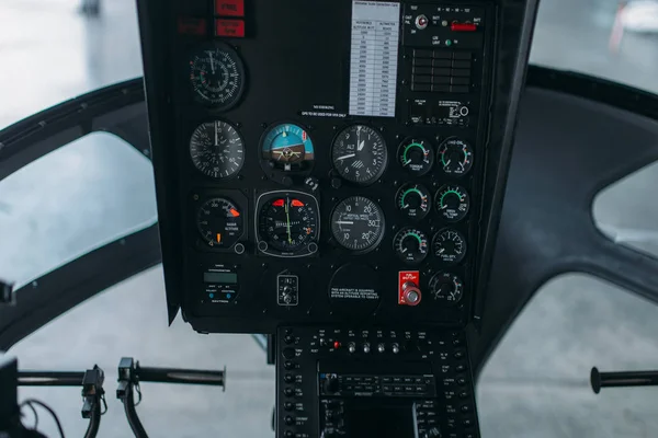 Helikopterkabine Bedienfeld Niemand Armaturenbrett Cockpit Eines Privaten Hubschraubers — Stockfoto