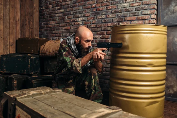 Bärtige Terroristen Uniform Die Aus Einem Gewehr Zielen Männliche Modschaheddin — Stockfoto