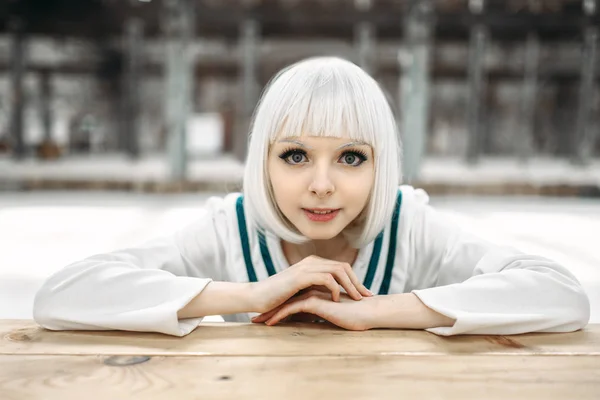 Mujer Rubia Estilo Anime Con Cara Fría Cosplay Moda Cultura — Foto de Stock