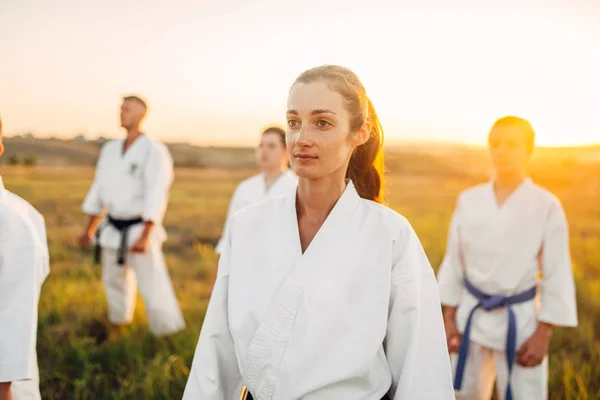 Martial Art School Training Buiten Techniek Praktijk Groep Van Strijders — Stockfoto