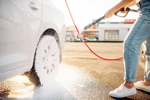 Female Person High Pressure Water Gun Hands Wash Foam Car — Stock Photo, Image