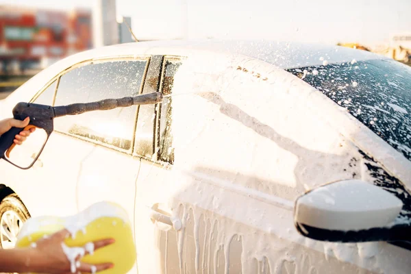 Female Person Hand Sponge Scrubbing Vehicle Foam Car Wash Young — Stock Photo, Image