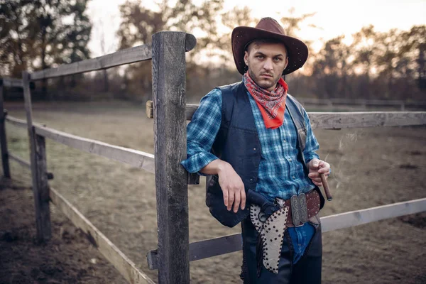 Brutális Cowboy Jelent Karámban Texas Ranch Western Vintage Férfi Akit — Stock Fotó