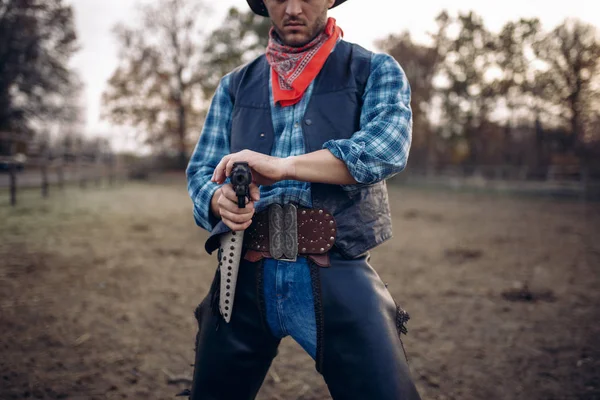 Cowboy Avec Revolver Vue Face Fusillade Sur Ranch Texas Ouest — Photo