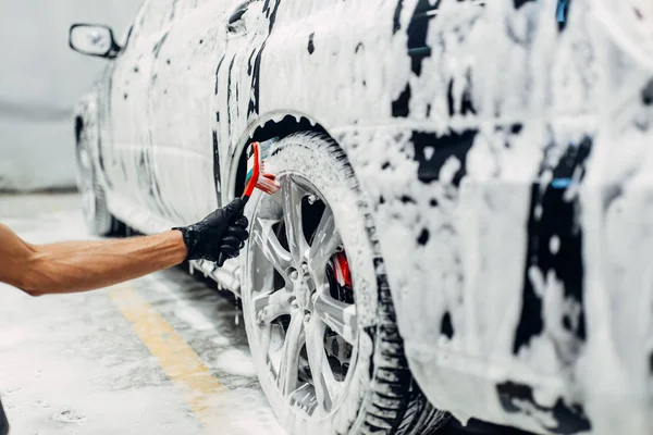 Servizio Lavaggio Auto Auto Schiuma Vista Laterale Dettaglio Automatico Lavaggio — Foto Stock