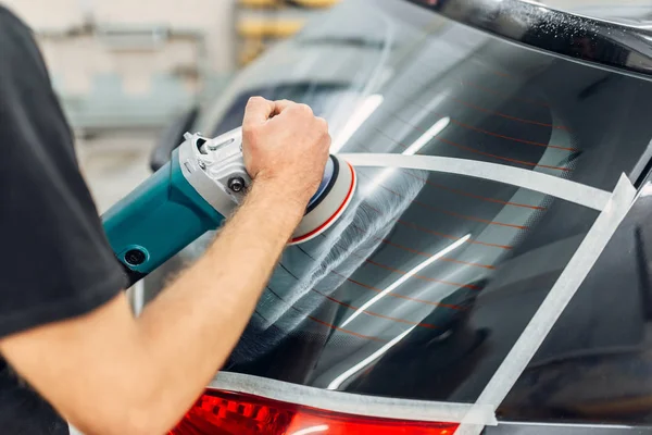 Worker Polishing Machine Removing Track Wiper Blade Car Window Auto — Stock fotografie