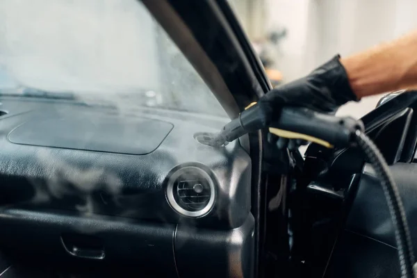 Επαγγελματικό Στεγνό Καθάρισμα Του Αυτοκινήτου Αεραγωγού Καθαριστής Ατμού Υπηρεσία Carwash — Φωτογραφία Αρχείου