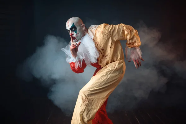 Gekke Bloedige Clown Sluipt Toont Het Rustige Teken Een Vreselijk — Stockfoto