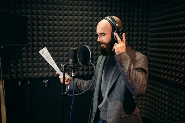 Male Singer Headphones Songs Audio Recording Studio Musician Listens Composition — Stock Photo, Image