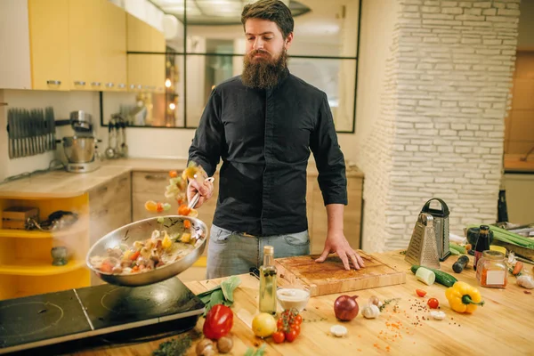 Male Chef Cooking Meat Vetables Frying Pan Kitchen Man Preparing — Stock Photo, Image