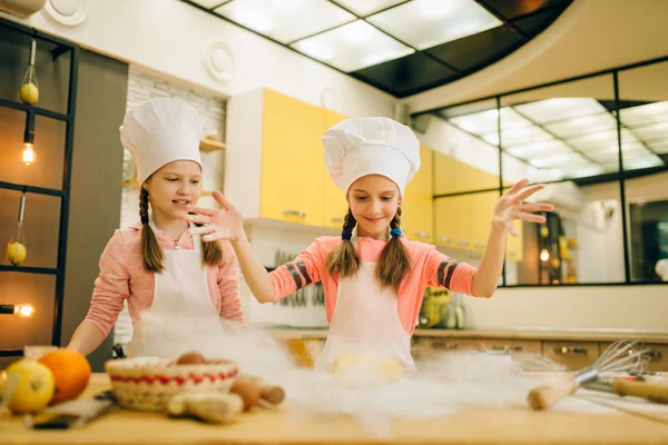 Two Little Girls Chefs Prepared Dough Cookies Preparation Kitchen Funny — Stock Photo, Image