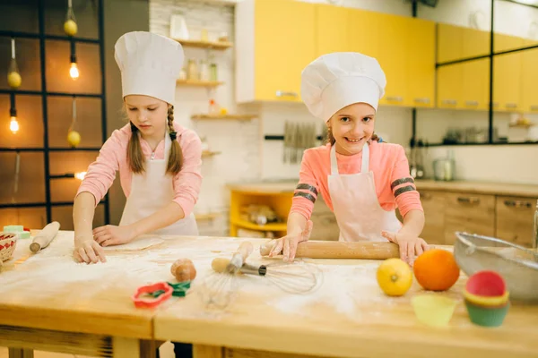 Two Little Girls Chefs Rolling Pins Cookies Preparation Kitchen Funny — Stock Photo, Image