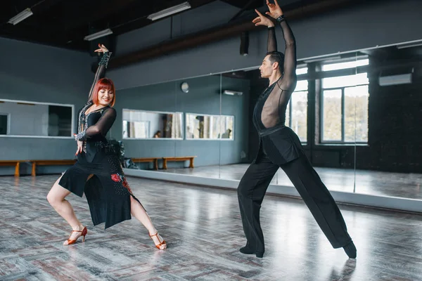 Elegance Táncosok Jelmezek Ballrom Tánc Képzés Osztályban Női Férfi Partnerek — Stock Fotó