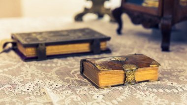 Müzedeki antik kitaplar, Avrupa, hiç kimse. Eski Avrupa mimarisi ve tarzı, seyahat ve turizm için ünlü yerler