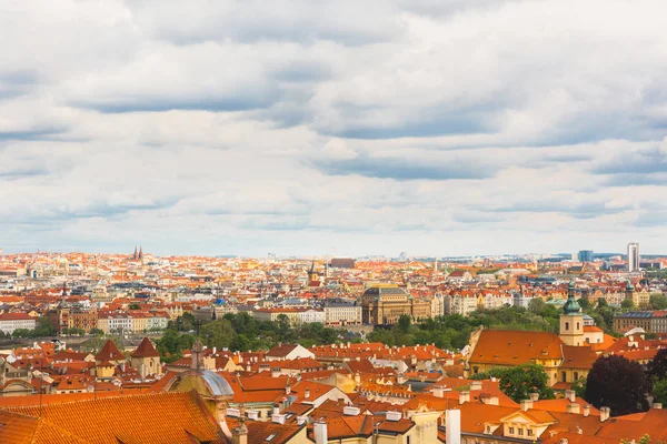지붕보기 유명한 유럽의 인기있는 — 스톡 사진