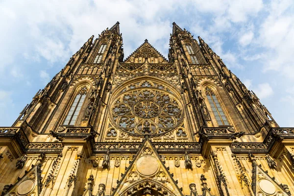Fachada Catedral San Vito Praga República Checa Vista Inferior Ciudad —  Fotos de Stock