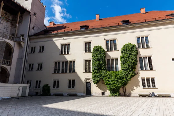 Épület Homlokzata Wawel Kastélyban Krakkó Lengyelország Európai Város Ősi Építészeti — Stock Fotó