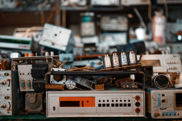 Vecchi Strumenti Prova Elettrici Laboratorio Nessuno Apparecchiature Laboratorio Dispositivi Elettronici — Foto Stock