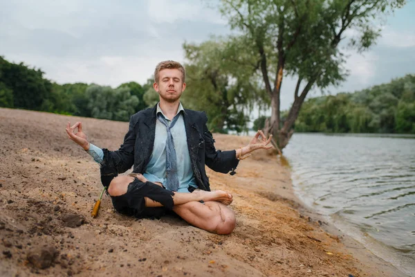 Office Worker Sitting Beach Yoga Pose Desert Island Business Risk — ストック写真