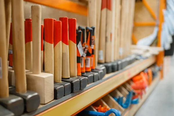 Hardware Store Assortment Shelf Hammers Nobody Building Materials Tools Choice — Stock Photo, Image