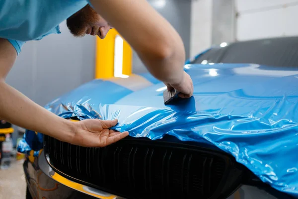 Male Car Wrapper Puts Protective Vinyl Foil Film Hood Worker — Stock Photo, Image