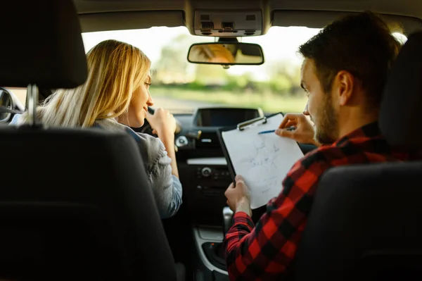 Instructor Helps Woman Drive Car Driving School Man Teaching Lady — Stock Photo, Image