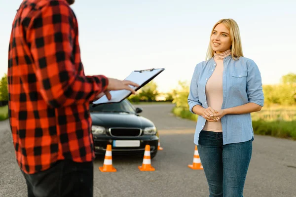 Woman Instructor Checklist Road Lesson Driving School Man Teaching Lady — Stock Photo, Image