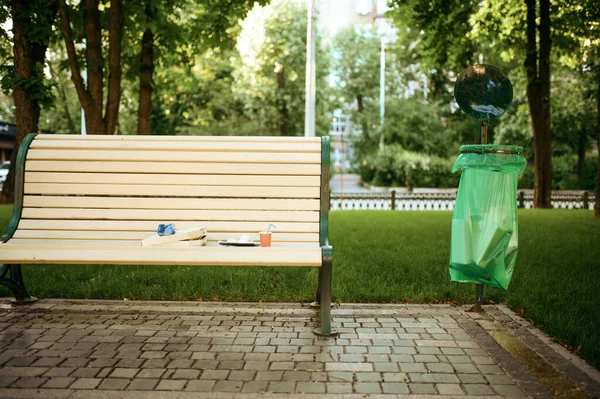 Lixo Banco Parque Motivador Voluntário Restauração Ecológica Estilo Vida Ecológico — Fotografia de Stock