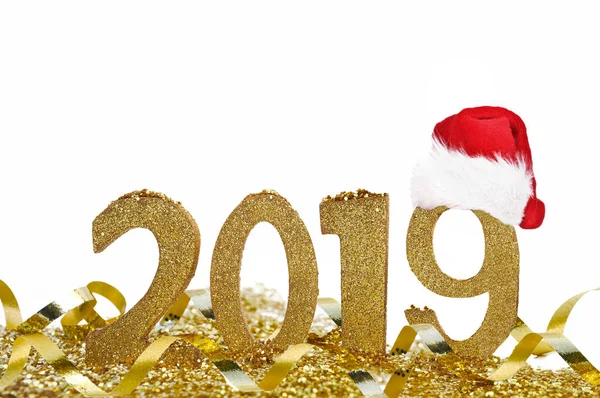 2019 Golden Siffror Står Menyfliksområdet Och Glittrar Med Jultomten Hatt — Stockfoto