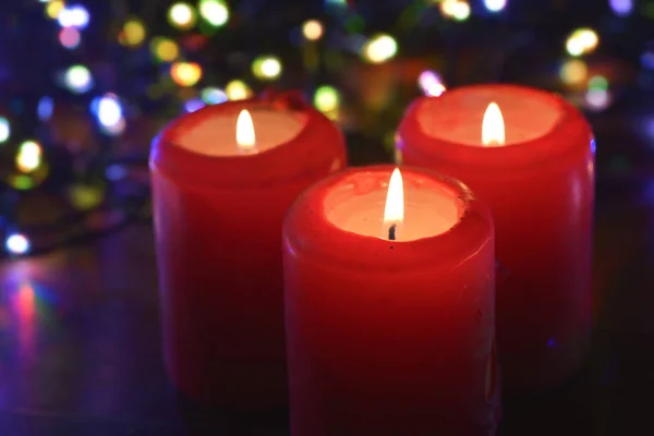 Palące Wśród Boże Narodzenie Rozmycie Tła Światła — Zdjęcie stockowe