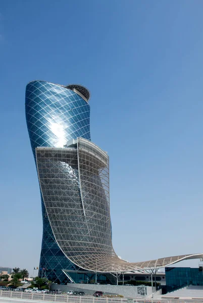 Capital Gate Iin Abu Dhabi Emiratos Árabes Unidos —  Fotos de Stock