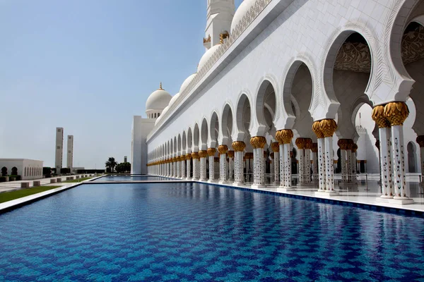 Grande Mosquée Cheikh Zayed Abu Dhabi Eau — Photo