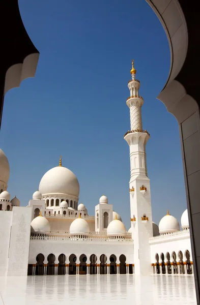 Mezquita Sheikh Zayed Abu Dhabi Emiratos Árabes Unidos —  Fotos de Stock