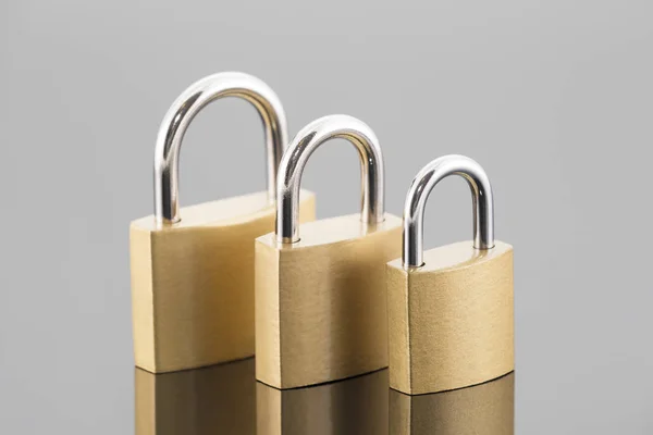 Conceito Segurança Com Três Cadeados Metal — Fotografia de Stock