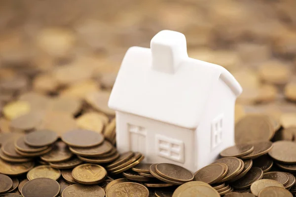 Small Toy House Coins — Stock Photo, Image