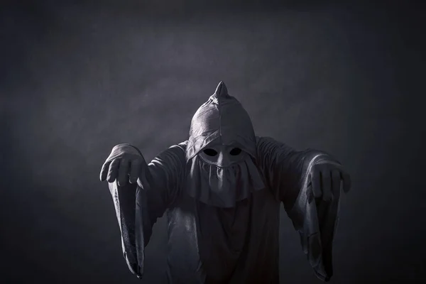 Scary Figure Hooded Cloak — Stock Photo, Image