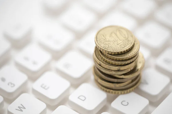 Euro Coins Computer Keyboard — Stock Photo, Image